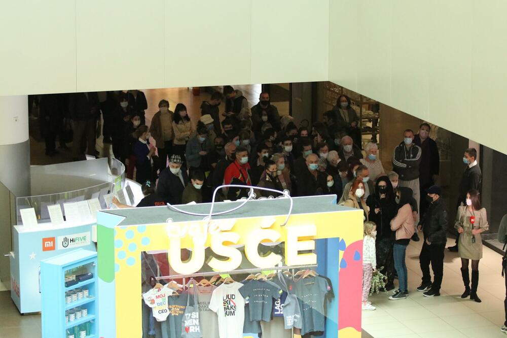 965 LJUDI SE VAKCINISALO U TC Ušće: Nastavlja se danas!