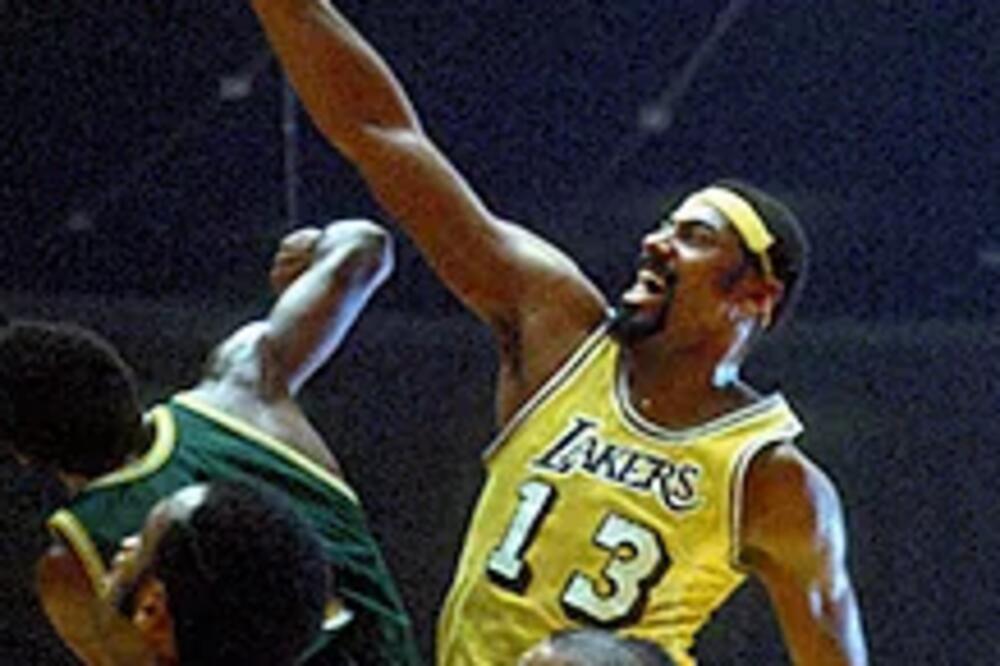 KAKAV LEBRON, KAKAV JOKIĆ, KAKAV JANIS, SAMO JE JEDAN KRALJ KOŠARKE: Pogledajte i VEROVAĆETE! (VIDEO)