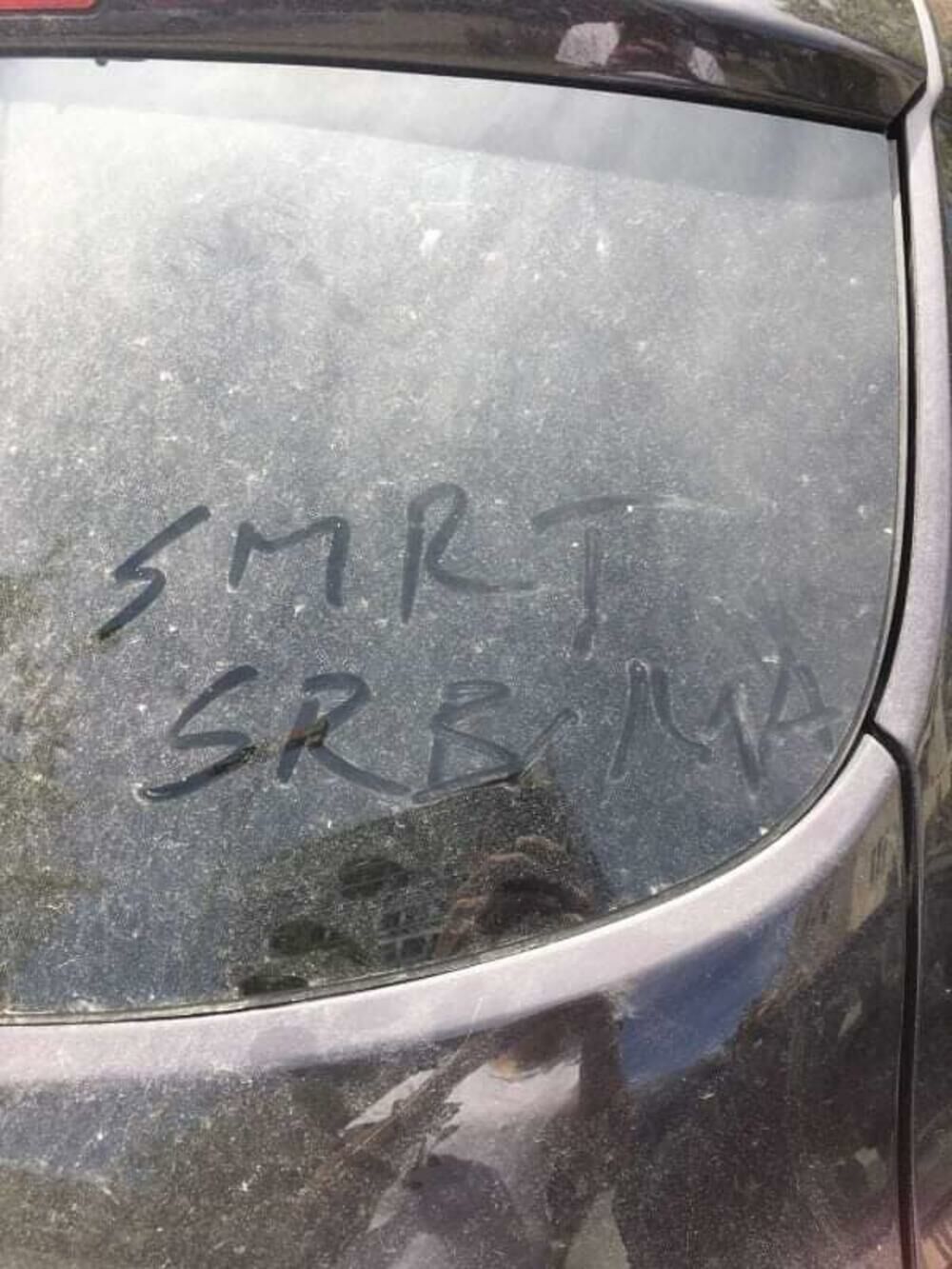 Automobil, Budva, Poruka