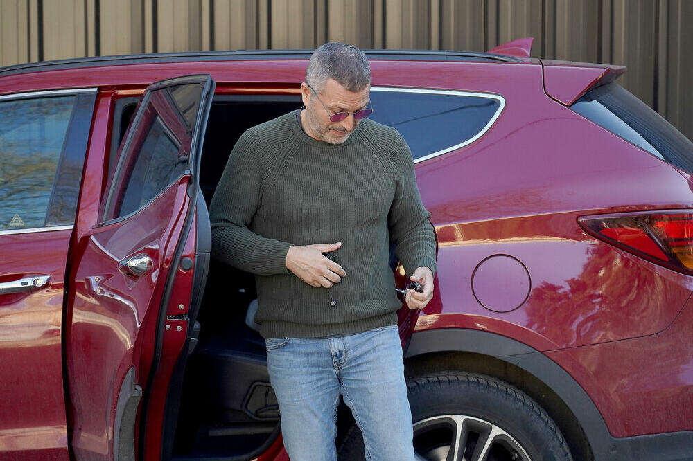 SRBI ĆE ZANEMETI KAD VIDE KOJA CIFRA MU LEŽE MESEČNO NA RAČUN! Đole Đogani postao PENZIONER