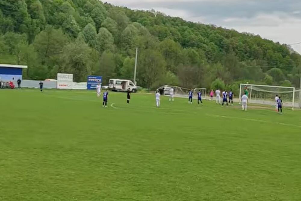 OVO MOŽE SAMO U BOSNI: Golman odbio loptu preko gola, sudija pokazao na centar! (VIDEO)
