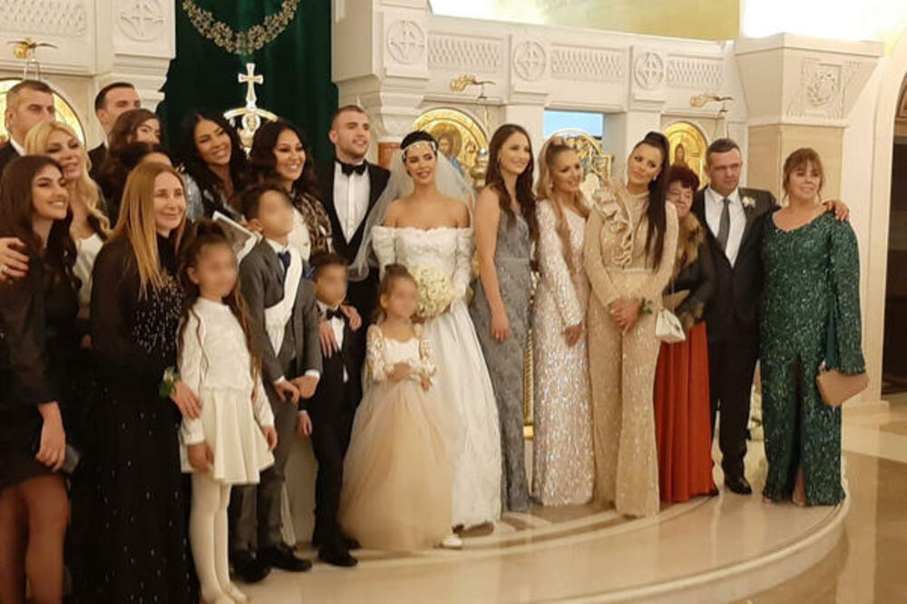 RODIĆI NAPRAVILI HAOS U TITELU! POČINJE SLAVLJE, STIGLI I TRUBAČI, LOM MOŽE DA KRENE: Veljko skočio sa taštom!