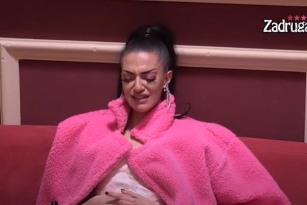 TRI NERVNA SLOMA ZA DAN! TARA SIMOV NE ZNA GDE UDARA, PSUJE I BESNI U LAJVU: Obratila se Ša JAKIM REČIMA! (FOTO)