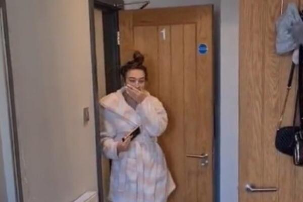 SPEKTAKL! REŠIO DA SE OSVETI KOMŠINICI NA NEZAMISLIV NAČIN: Nije OČEKIVAO da pronađe njene "IGRAČKE" (VIDEO)