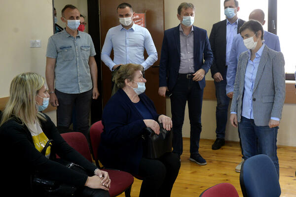 NORBERT HOFER: SRBIJA POKAZALA KAKO SE TO RADI, Austrija se previše oslonila na EU