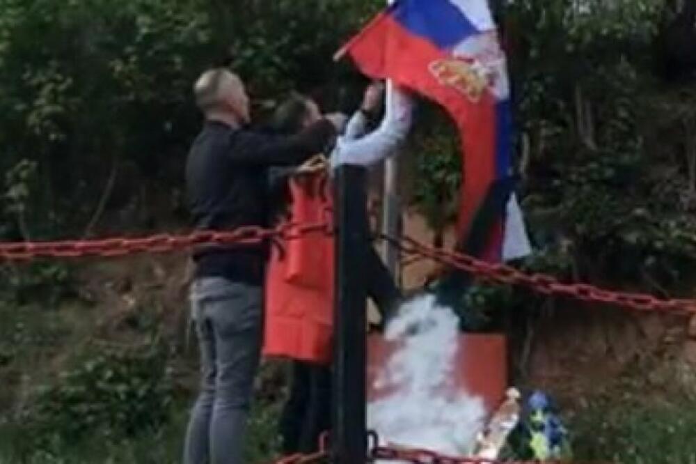 SKINULI SRPSKU ZASTAVU PA POSTAVILI ALBANSKU! SKANDAL u Končulju, MORATE DA VIDITE! (VIDEO)