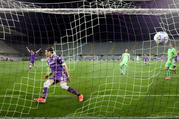 U FIORENTINI RADE SVE KAKO BI VLAHOVIĆ OSTAO: Čak je i generalni direktor morao da interveniše!