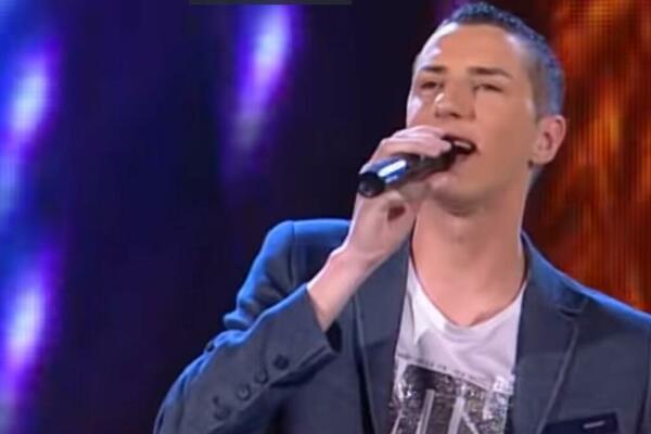 MILJENIKU NARODA POBEDU U "FARMI" JE UZELA JELENA GOLUBOVIĆ: Pevač danas izgleda drugačije, a oženjen je BOMBOM!