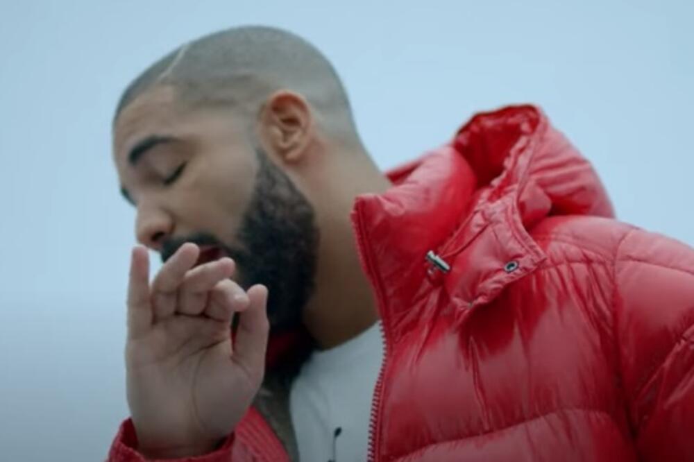 E OVO JE VEĆ PAPRENO SKUPO, SAČUVAJ BOŽE! Reperov prilagođeni LUKSUZNI AUTOMOBIL ima tajnu poruku na točkovima!