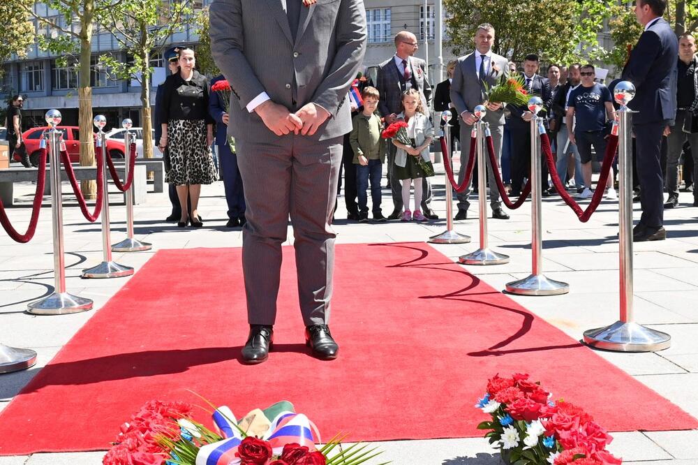 CEREMONIJA ODRŽANA NA TRGU REPUBLIKE: Obeležena pobeda nad fašizmom