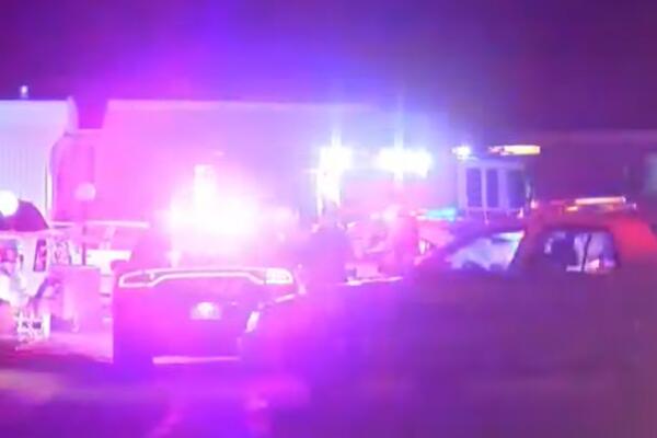 PRVI SNIMCI UŽASA U AMERICI: Napadač bio u vezi sa jednom od žrtava, ušao na proslavu i počeo da puca! (VIDEO)