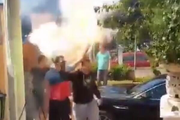 PIRO SPEKTAKL: Igrači Partizana napravili bakljadu u čast predsednika kluba! (VIDEO)