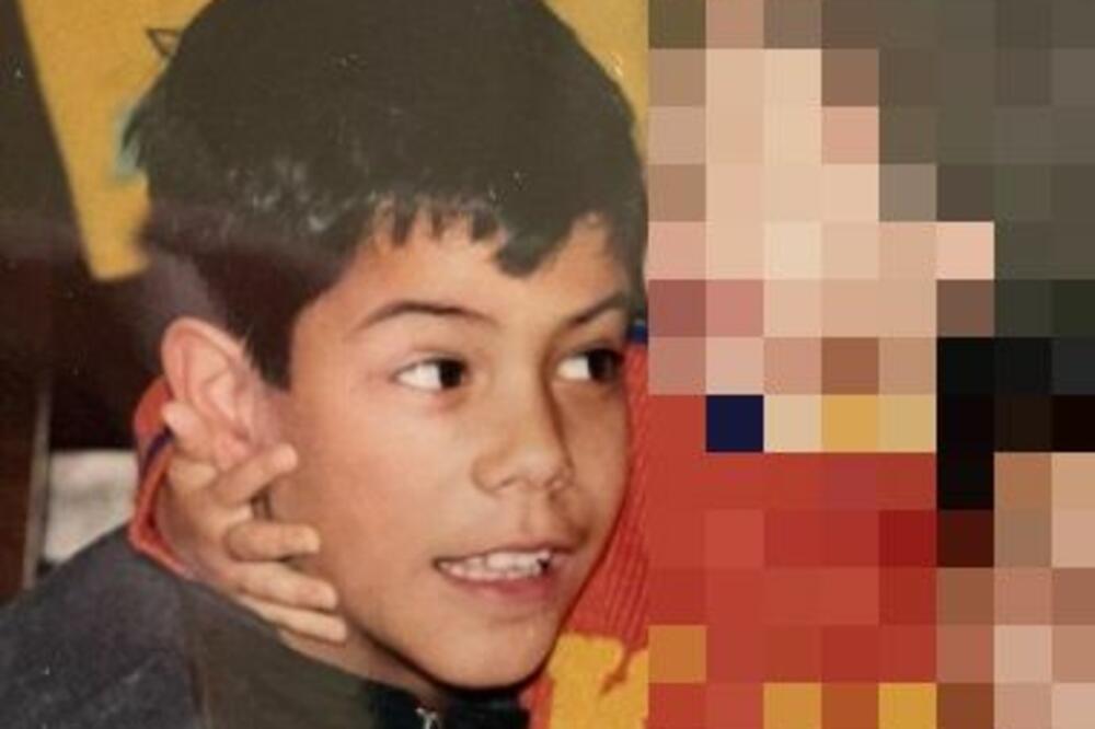 DEČAK SA SLIKE JE DANAS POPULARAN PEVAČ, IMAO JE TURBULENTNU PROŠLOST SA JEDNOM POZNATOM CICOM: Znate li ko je ovo?