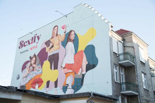 Drska POLJSKA SERIJA o ŽENSKOM VRHUNCU je osvojila SVET: Netfliks ima HIT koji je malo ko OČEKIVAO! (VIDEO)