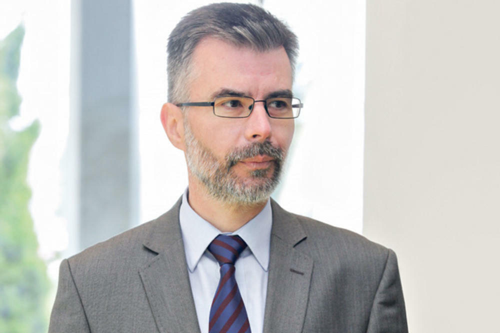 JAVNOST UZDRMALA LAŽNA VEST, ISTORIČAR RISTIĆ: "Ti stihovi nemaju nikakve veze sa Ljotićem"