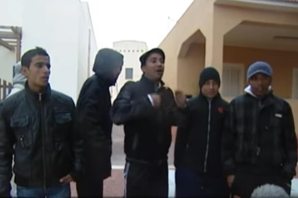 NA OSTRVU U ITALIJI UVEĆAO SE BROJ NOVODOŠLIH MIGRANATA: Poznata je trenutna SITUACIJA na ostrvu Lampeduza