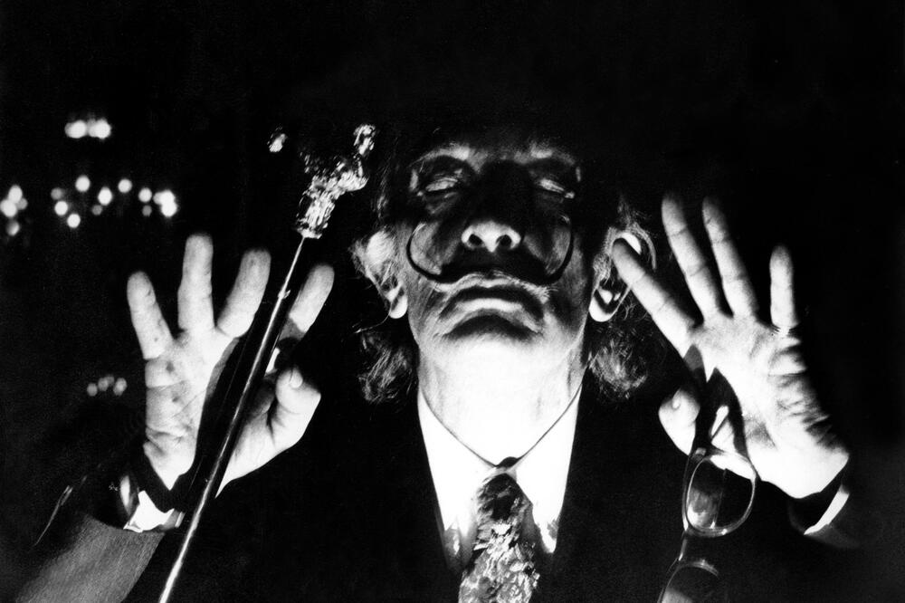 Brkovima komunicirao s vanzemaljcima, voleo DOLARE i jednu ŽENU, NEVIN ušao u BRAK: Genijalnom DALIJU je ROĐENDAN!