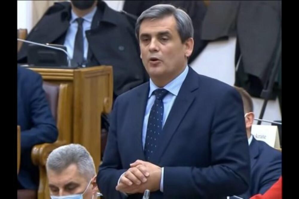 BRUKA U CRNOJ GORI: "Rezolucija o genocidu u Srebrenci" na dnevnom redu u Skupštini! (FOTO)