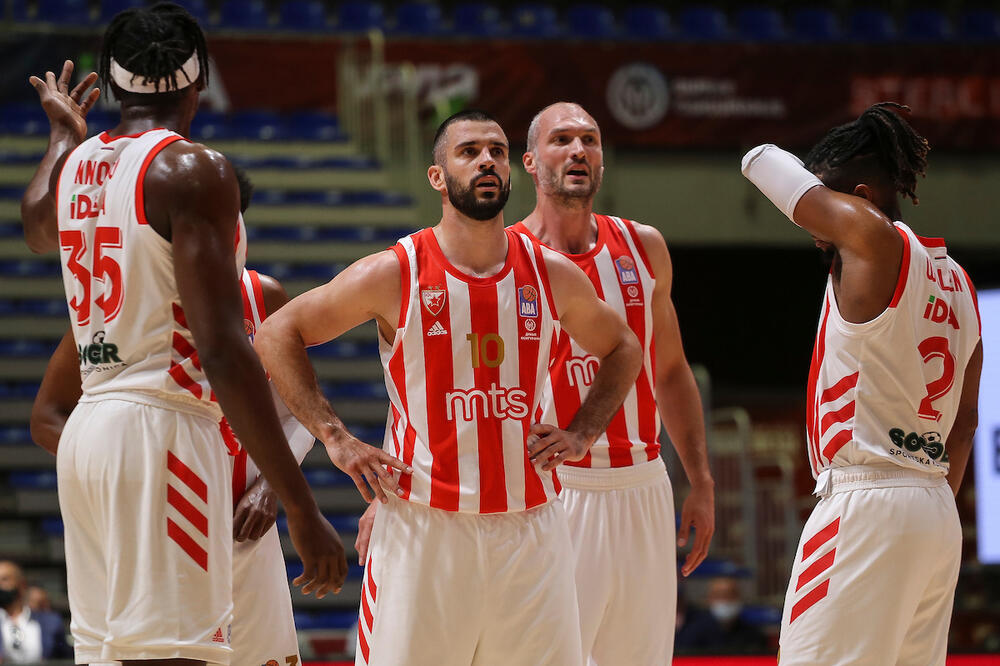 GRMI PIONIR! Zvezdu nosi huk navijača, atmosfera podseća na onu pre korone