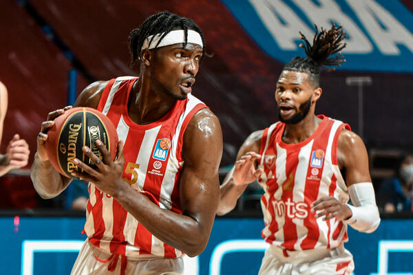 SNAŽNO ZAKUCAVANJE NOKA! Zvezda odlično krenula i drugu utakmicu (VIDEO)