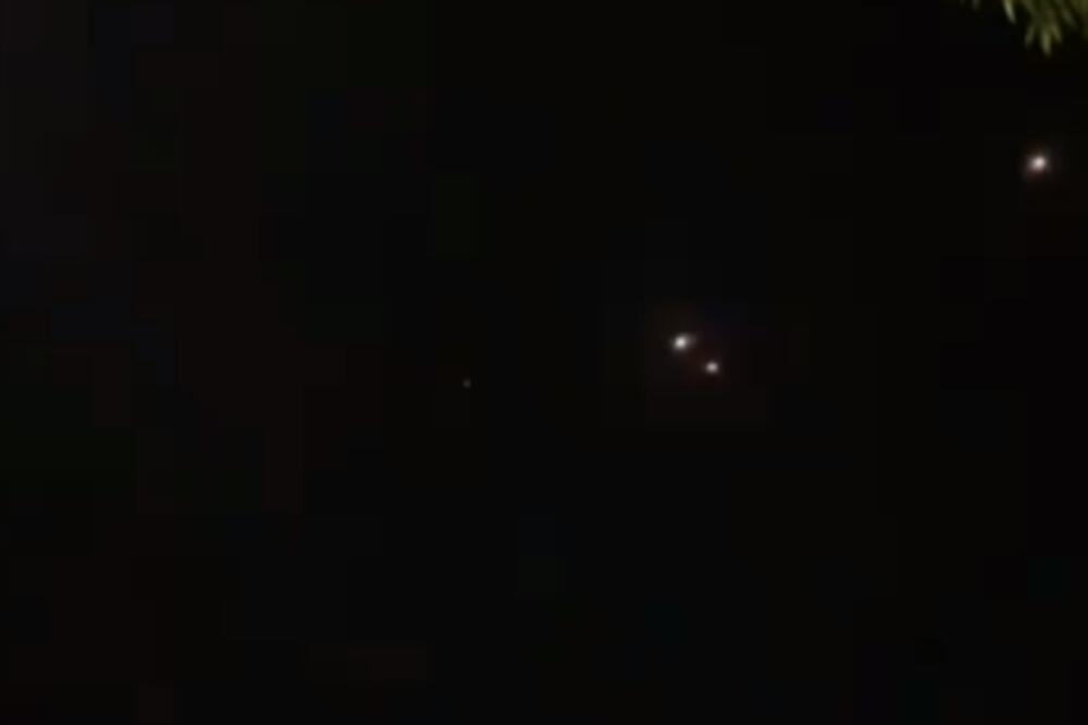 RAT UŽIVO! Pešić snimio rakete koje padaju na glavni grad Izraela