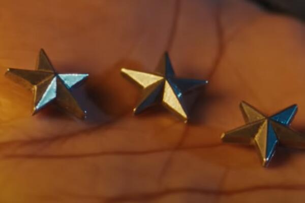 NAVIJAČI DOBILI PARČE ISTORIJE: Ajaks odlučio da istopi trofej namenjen pobedniku prvenstva Holandije (VIDEO)