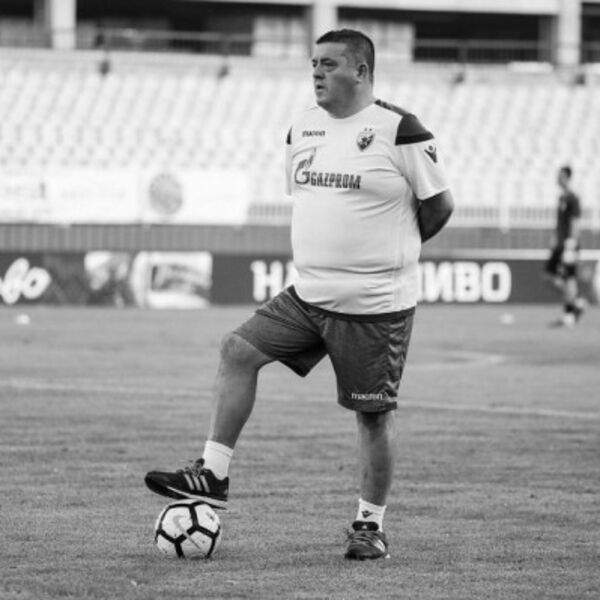 STANKOVIĆ IZRAZIO SAUČEŠĆE PORODICI KOSANOVIĆ: "Izgubili smo velikog ljubitelja fudbala"