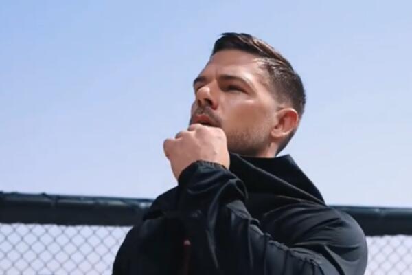 RAZLIKA IZMEĐU OVE DVE SLIKE JE 1 SEKUNDA: Fitnes model otkrio TAJNE INSTAGRAMA! (FOTO)