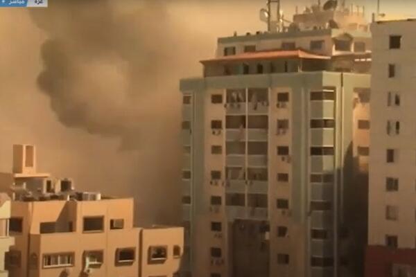 IZRAEL UNIŠTIO ZGRADU U KOJOJ SU MEDIJI AL DŽAZIRA I AP: Tvrde da ju je Hamas koristio u vojne svrhe! VIDEO