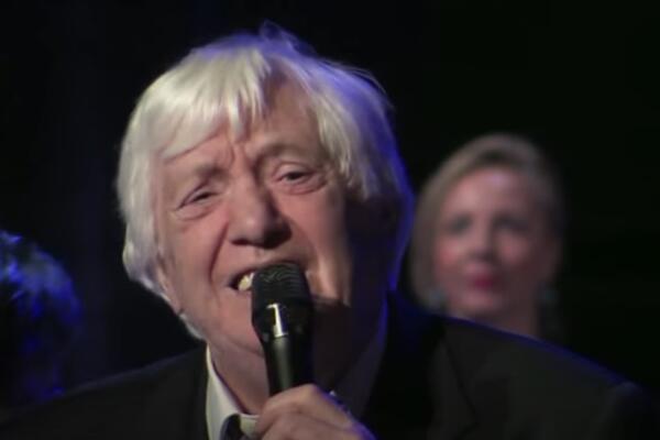 DOŽIVEO JE MOŽDANI UDAR NA BRENINOM KONCERTU, IŠAO JE NA TEŽAK FAKULTET, A TO NIJE SVE: Njegov život je kao KNJIGA