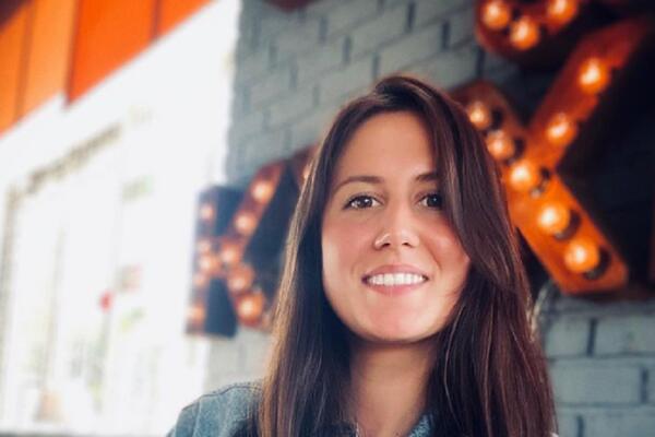 SPREMALA SE ZA SVADBU SINA, PA SAHRANILA DIVNU ĆERKU ELVIRU: Stravična tragedija, MAJKA PROKLINJE SUDBINU! (FOTO)