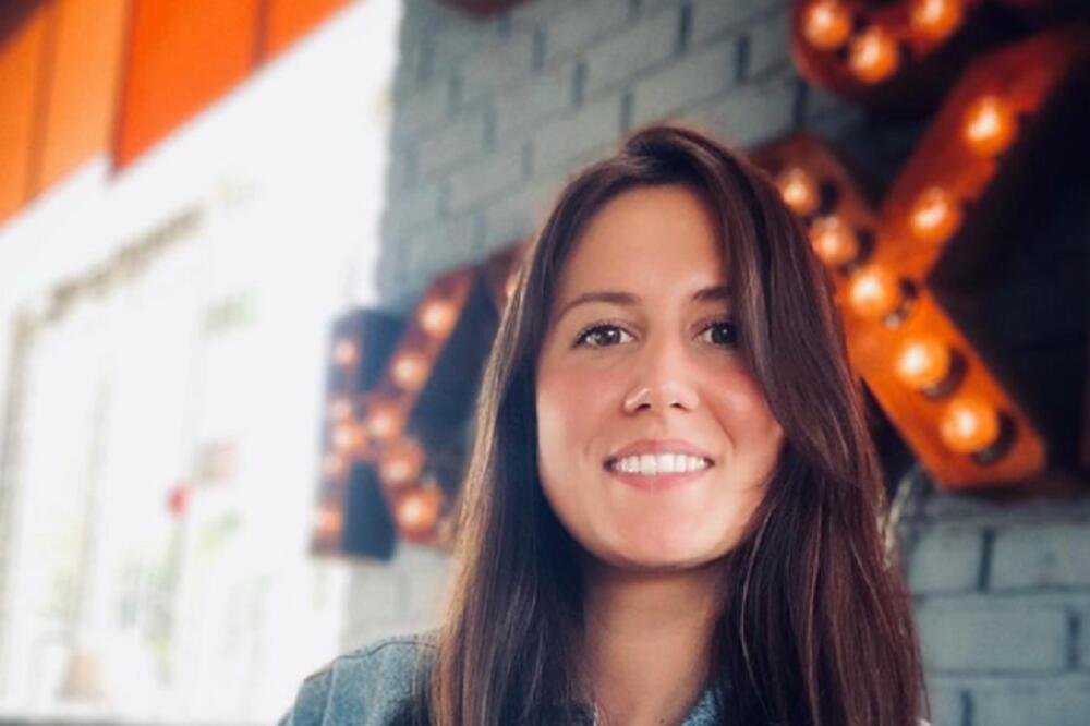 SPREMALA SE ZA SVADBU SINA, PA SAHRANILA DIVNU ĆERKU ELVIRU: Stravična tragedija, MAJKA PROKLINJE SUDBINU! (FOTO)