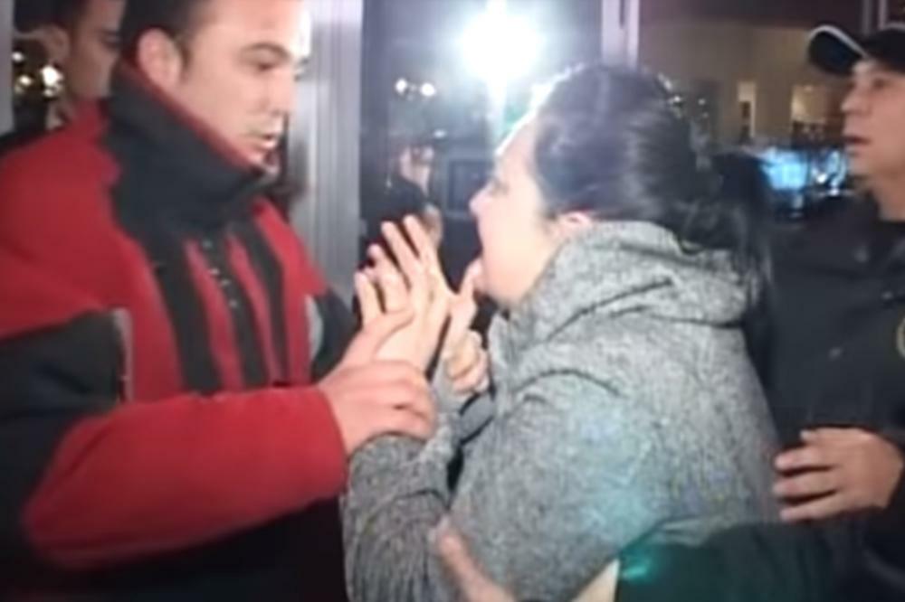 "KAKO TE NIJE SRAMOTA, SMRADU POKVARENI"! Naša pevačica je TALENAT nasledila od OCA, a onda je NASRNULA NA ŽENU!