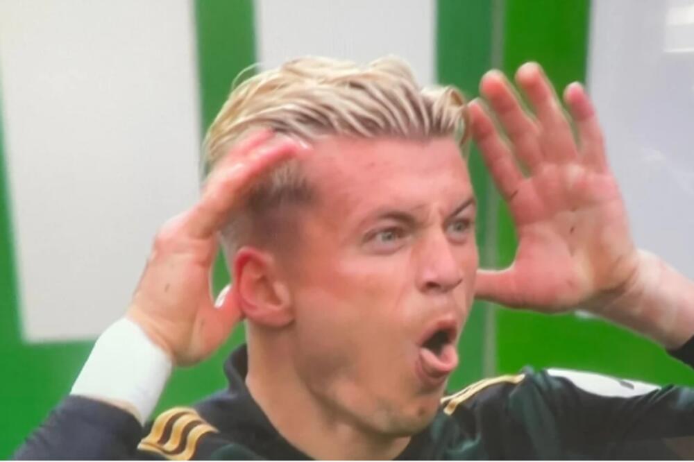 PLJUVANJE I PLAŽENJE U NAJJAČOJ LIGI SVETA: U centru skandala igrač Lidsa albanskog porekla! (VIDEO)