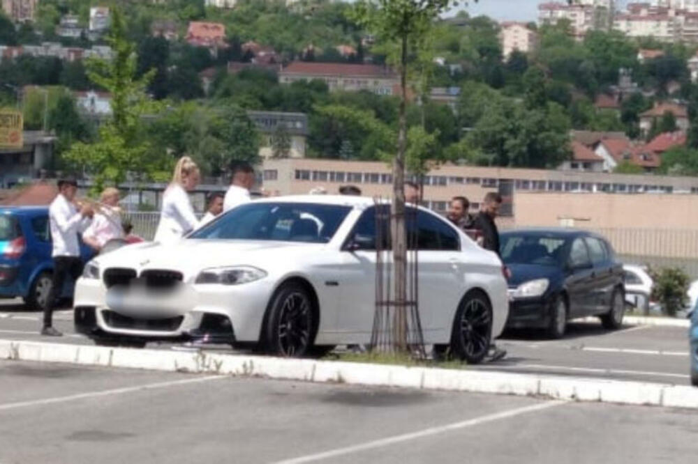 CRNA HALJINA I VISOKI REP, SVI POGLEDI KA LUNI! Đoganijeva besna što se saznalo da se UDAJE: Znate li ko je KUM?