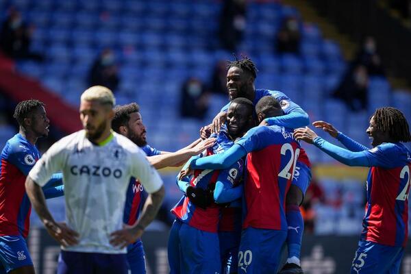 KRISTAL PALAS PREOKRENUO BEZ LUKE: Evrton neprijatno iznenadio, Totenhem bolji od Vukova (VIDEO)