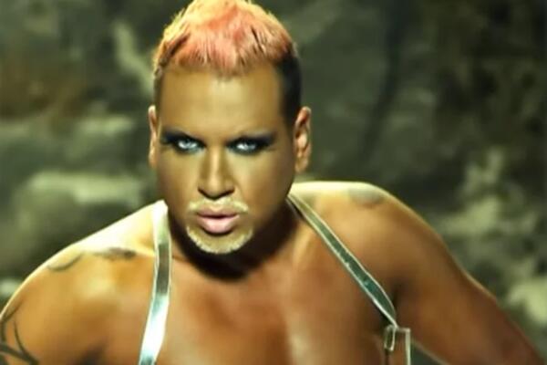 AZIS JE OD FEM DEČKIĆA POSTAO PRAVA MALJAVA ZVERINA: Ova promena će vas ŠOKIRATI! (FOTO)