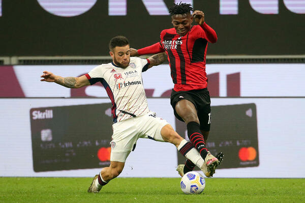 NAPOLI PREJAK ZA FIORENTINU: Veliki kiks Milana, Beneventu ostala nada za opstanak (VIDEO+FOTO)