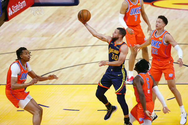 KARI SE PRIDRUŽIO DŽORDANU: Skoro 32 poena po meču sasvim dovoljno da dobije nagradu za najboljeg strelca (FOTO)