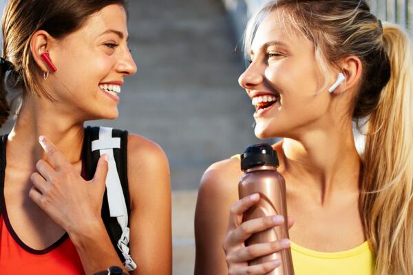 Super IZGLEDAJU, rade i DO 10 SATI BEZ PRESTANKA, brzo se PUNE: Huawei FreeBuds 4i slušalice za KOMPLETNO UŽIVANJE