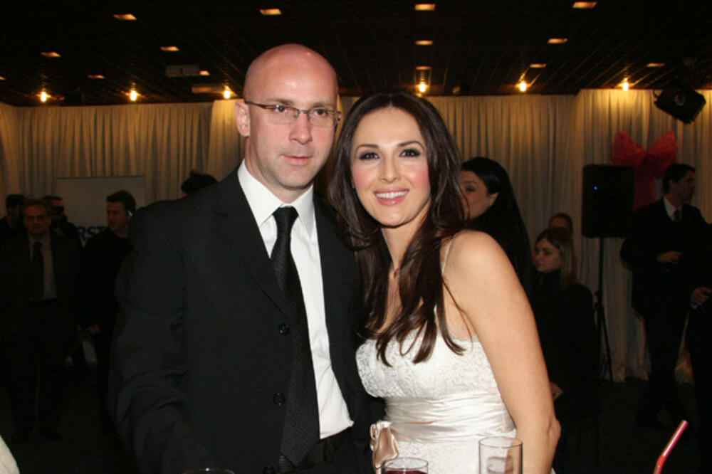 SVI NEMI OD ŠOKA! BIZNISMEN SA ALEKSANDROM RADOVIĆ IMA DETE A SADA JE OŽENIO OVU POZNATU PEVAČICU! (FOTO)