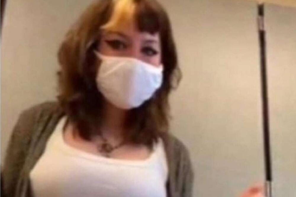 NASTAVNICA KOMENTARISALA GRUDI SVOJE UČENICE: Zgrozićete se kad pročitate šta je rekla devojčici od 14 godina!