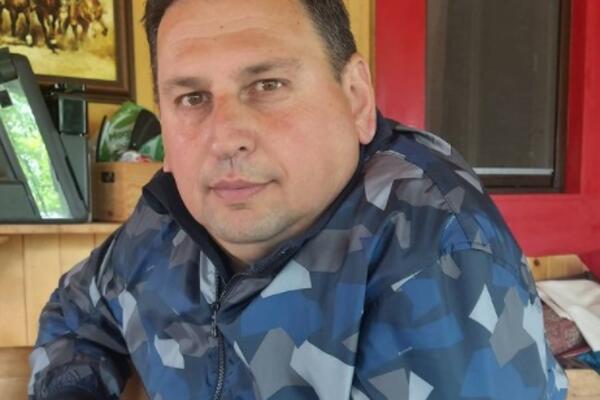 TRUDILI SE DA SAKRIJU OD JAVNOSTI!TAKI U ZAGRLJAJU NATAŠE MOSKVE: ISPLIVALA FOTKA KAO DOKAZ LJUBAVNE AFERE!(FOTO)