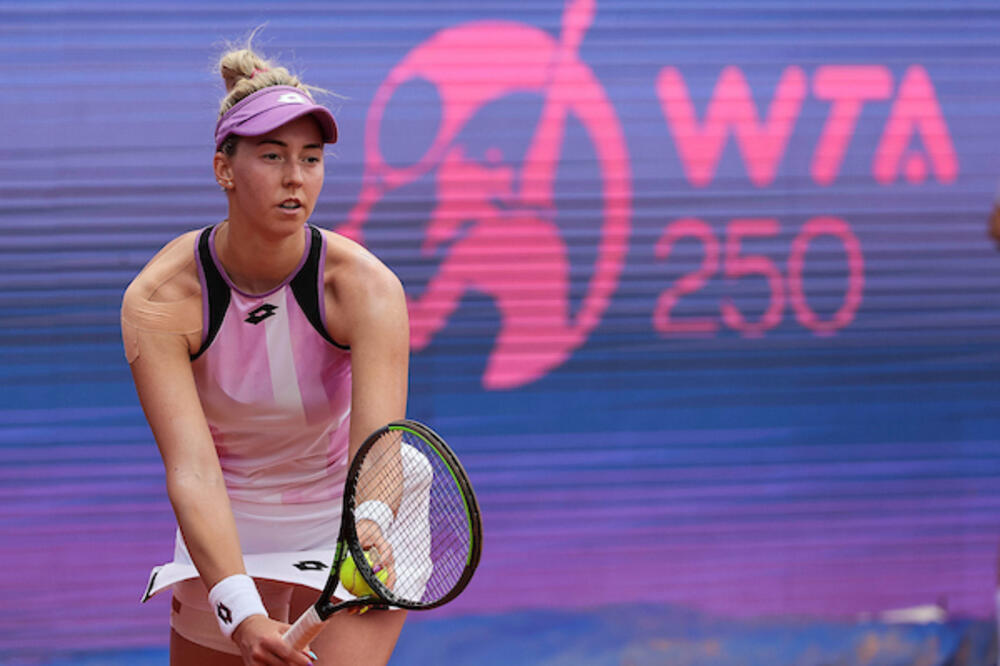 NINI VIŠE PRIJA TRAVA: Stojanović stigla do polufinala turnira u Notingemu!