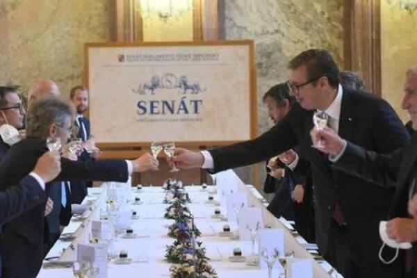 ZA VUČIĆA I NJEGOVU ZEMLJU: Predsednik Senata Češke organizovao svečanu večeru za predsednika! (FOTO)