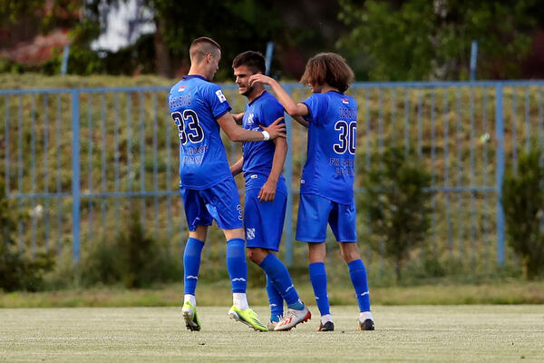 SMENA NA ZAČELJU SUPERLIGE: Mladost pregazila Novi Pazar, 2 gola Danoskog!