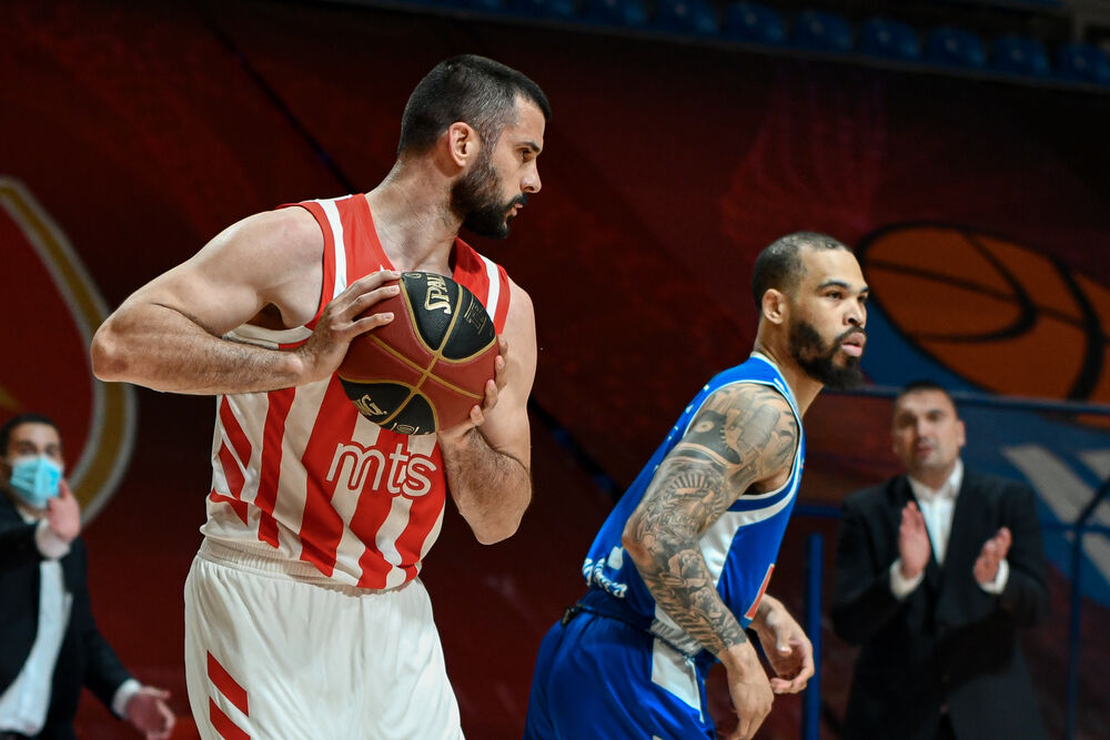 KK Crvena zvezda, KK Budućnost, Branko Lazić, Džastin Kobs