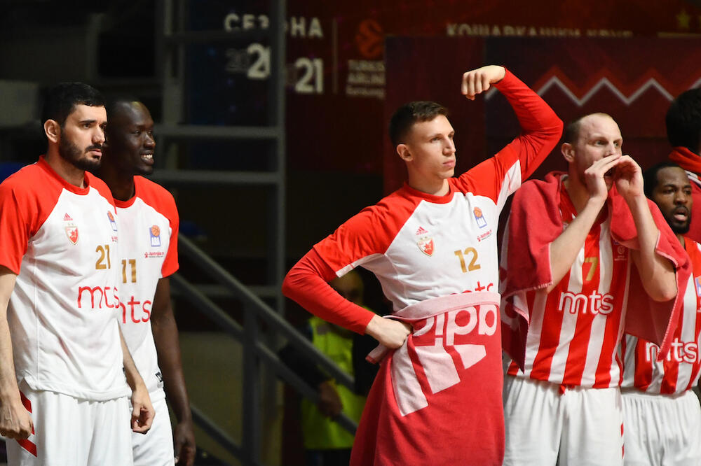 ZVEZDA NE STAJE: Đoković pojačava konkurenciju na poziciji krila i krilnog centra (FOTO)