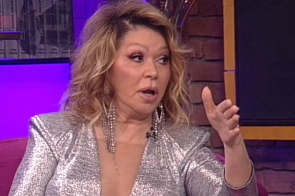 OKO NEDE SU SE LOMILI POLITIČARI! Mnogi muškarci javne scene su želeli pevačicu, ali Slobodan Milošević NE!