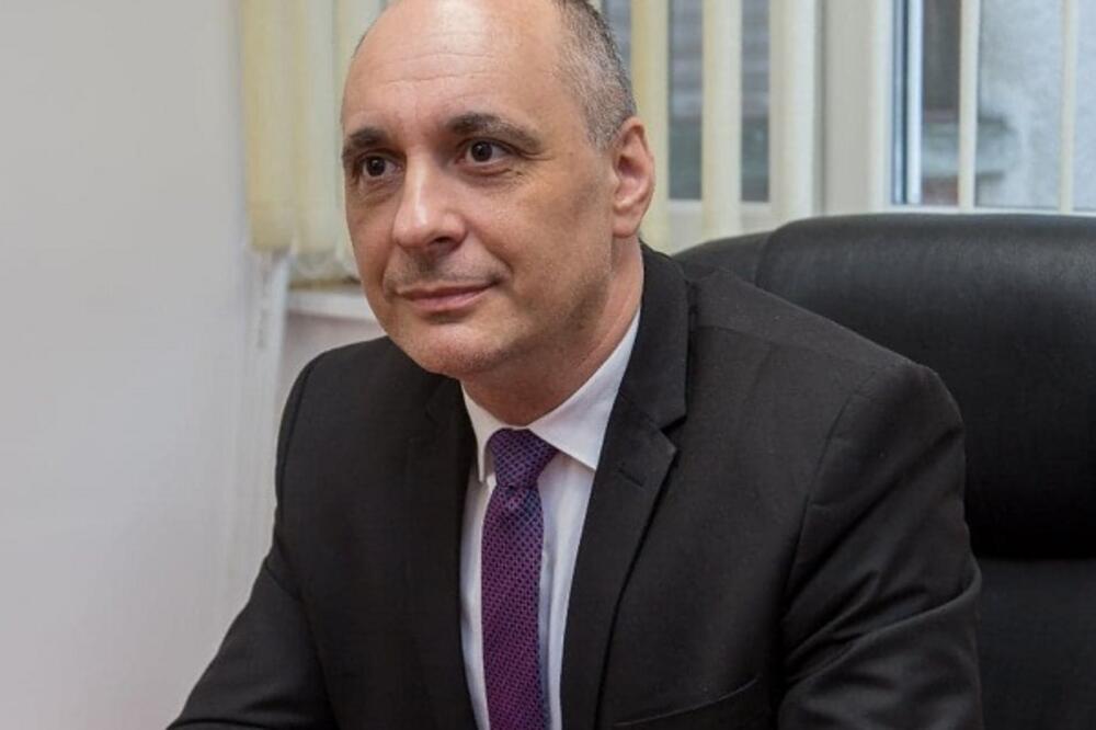 REZULTATI IZBORA SU DOBRI ZA SRBE, INCIDENT U BOROVU JE IMAO POLITIČKU POZADINU! Srđan Jeremić za Espreso